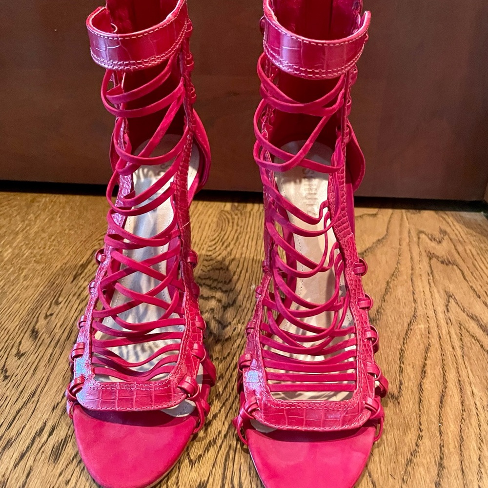 SCHUTZ Red leather Ermmana 10B